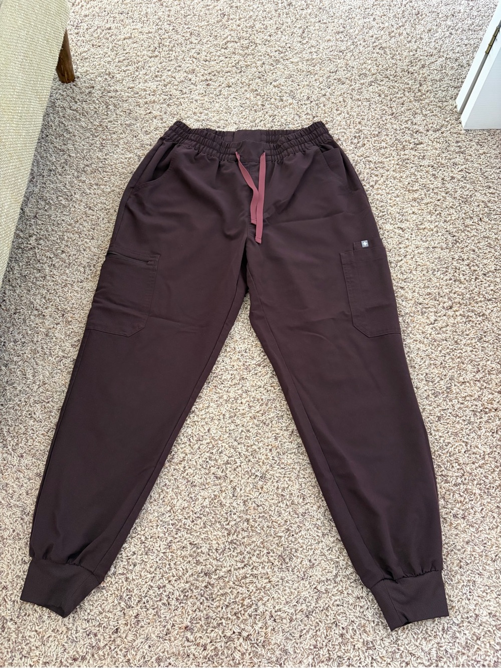 Figs Uman high waisted scrub pant, large, espresso